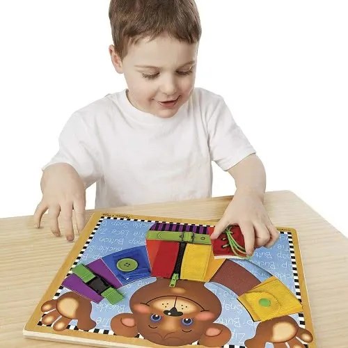 Παζλ ενσφηνωμα ντύσε τον αρκούδο 3784 Melissa &amp; Doug