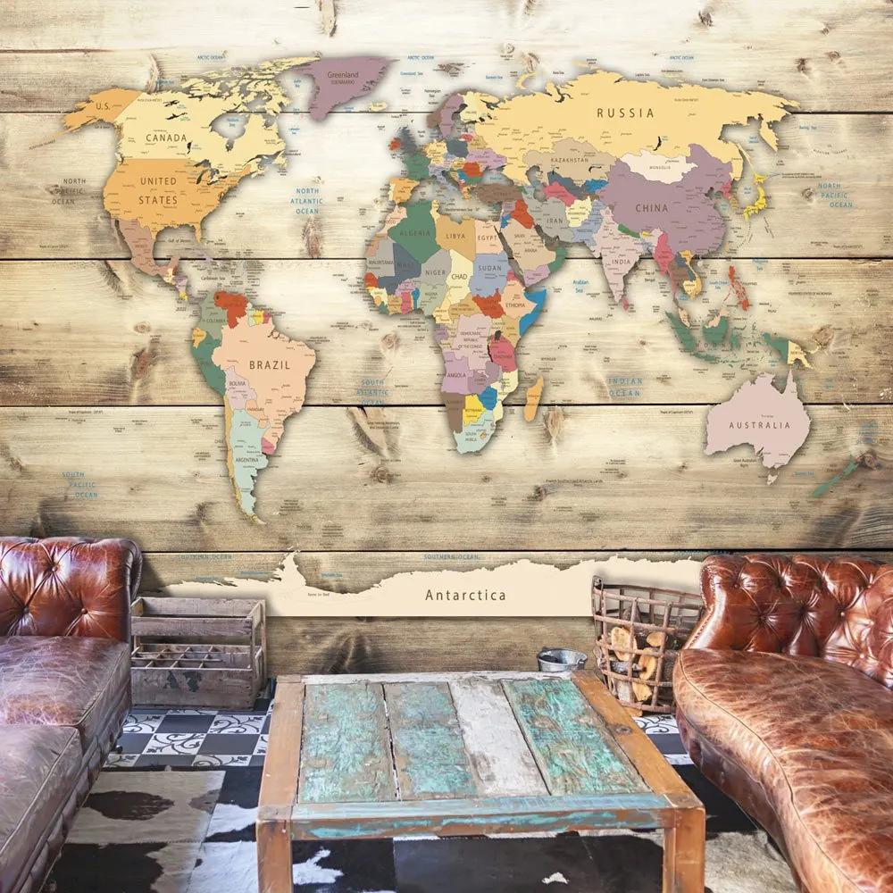 Αυτοκόλλητη ταπετσαρία παγκόσμιος χάρτης σε ξύλινο φόντο - 147x105