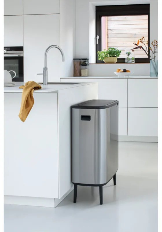 Κάδος Brabantia Bo Touch Hi 1001265, 2x30 l, Στεγανή εφαρμογή στον τοίχο, Ρύθμιση ποδιού, Ανθεκτικό στα δακτυλικά αποτυπώματα, Inox/matt