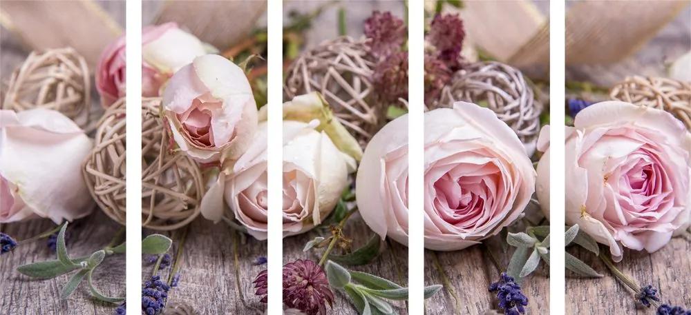 Εικόνα 5 μερών εορταστική λουλουδάτη σύνθεση από τριαντάφυλλα - 100x50