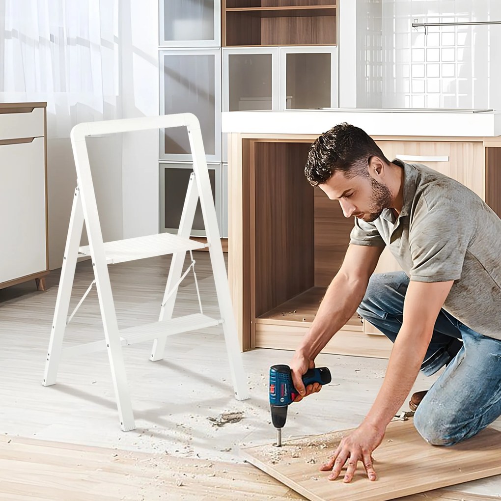 HOMCOM Σκάλα αλουμινίου 2 σκαλοπατιών, αναδιπλούμενη, αντιολισθητική πλατφόρμα, λευκή