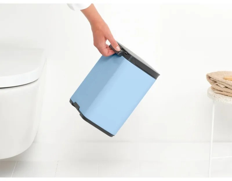 Κάδος Brabantia Bo Small 1006626, 4 L, Ομαλό και αθόρυβο άνοιγμα, Αντιολισθητική βάση, Μπλε ανοιχτόχρωμο