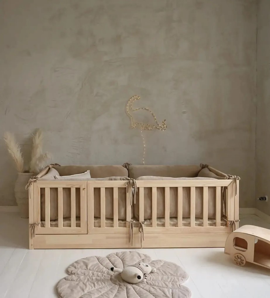 Κρεβάτι Montessori Bambi με Πορτούλα + Κάγκελα  53,5cm σε Φυσικό  Ξύλο  120×200cm  Luletto (Δώρο 10% έκπτωση στο Στρώμα)