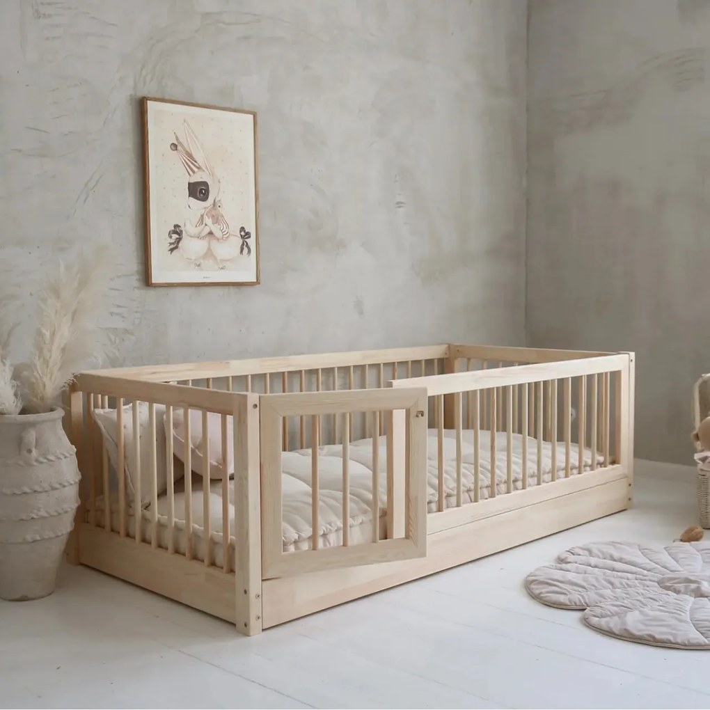 Κρεβάτι Montessori Bambi με Πορτούλα + Κάγκελα  53,5cm σε Φυσικό  Ξύλο  100×200cm  Luletto (Δώρο 10% έκπτωση στο Στρώμα)