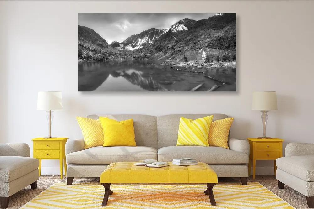Απεικονίστε μεγαλοπρεπή βουνά σε μαύρο και άσπρο - 120x60