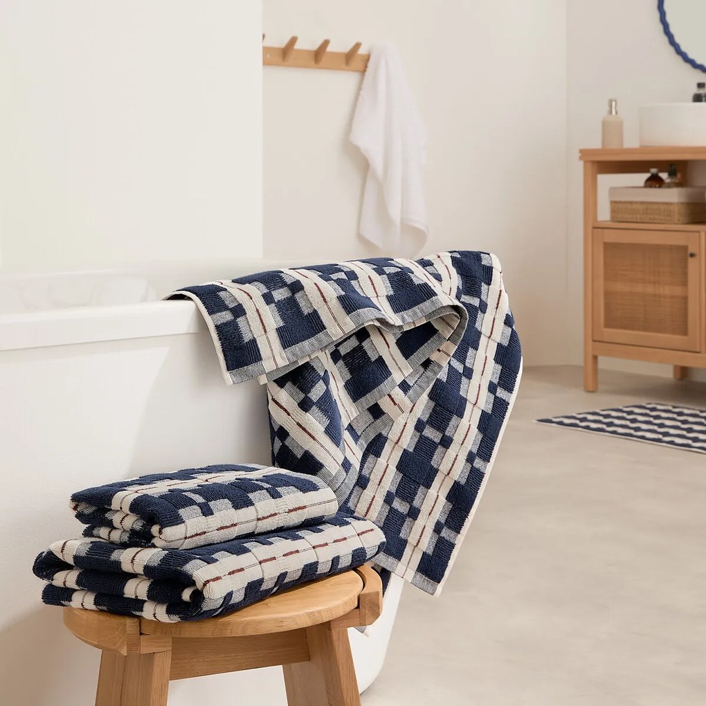 Μεγάλη Πετσέτα Μπάνιου Jacquard, Meiri