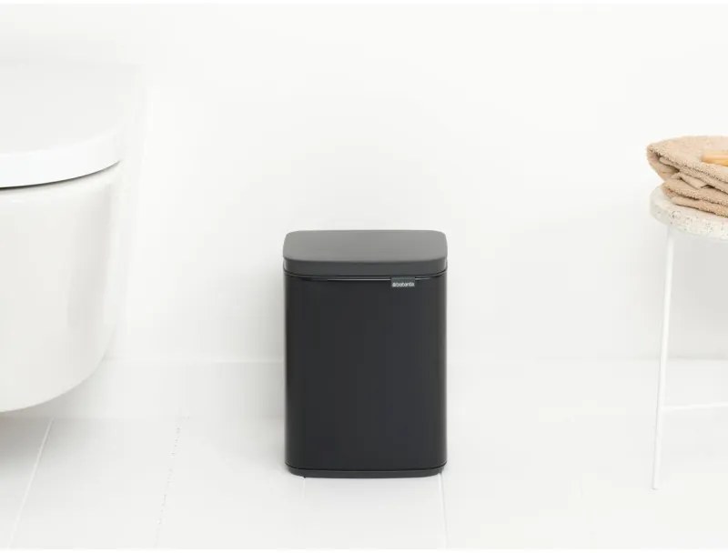 Κάδος απορριμμάτων Brabantia Bo Small 4L, Ομαλό και αθόρυβο άνοιγμα,Αντιολισθητική βάση, Μαύρο