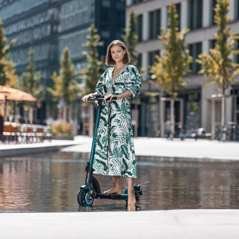 Ηλεκτρικό πατίνι SOFLOW SO2 AIR MAX, Πτυσσόμενο, 10 ίντσες, 36V / 17.4Ah, 500W, 20 km/h, Μέγιστο βάρος 120 kg, Τυρκουάζ