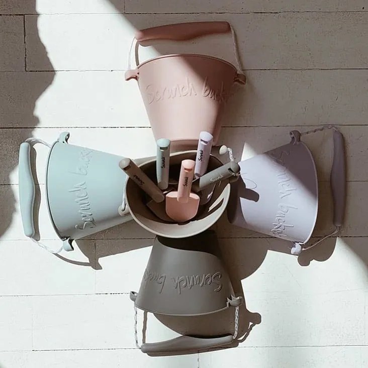 Κουβαδάκι από ανακυκλώσιμη σιλικόνη Warm Grey Scrunch