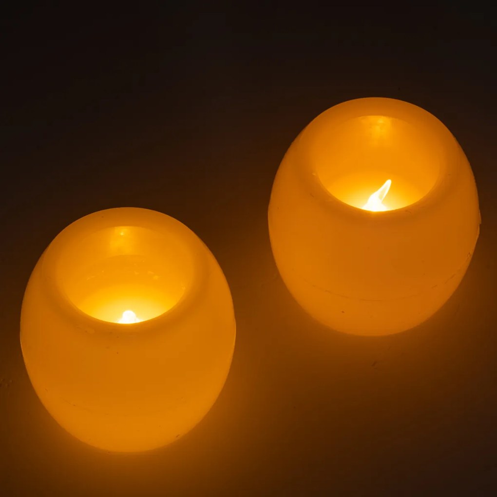 GloboStar® CANDLE 79549 ΣΕΤ 2 x Διακοσμητικά Realistic Κεράκια με LED Εφέ Κινούμενης Φλόγας - Μπαταρίας 12 x CR2032 Θερμό Λευκό 2700K Μπεζ D6 x H5cm