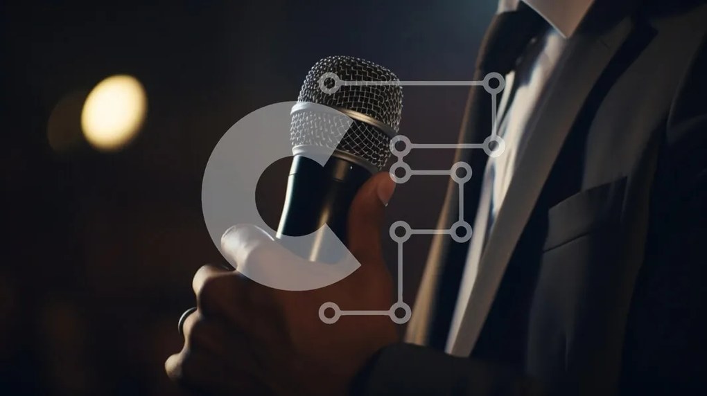 Intra Συλλεκτικό Ξύλινο Παζλ Plywood 4mm - Πρόσωπο που κρατά μικρόφωνο με επίσημη ενδυμασία Σε Ξύλινο Κουτί - Διαστάσεις Puzzle: 10x10 cm – 25 κομμάτια