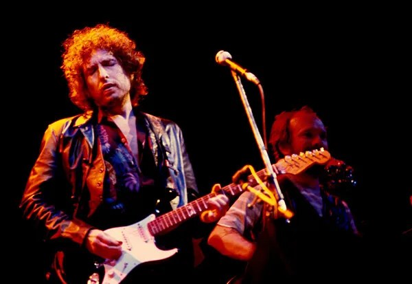 Φωτογραφία Writer composer Bob Dylan at a concert in the early 1980s