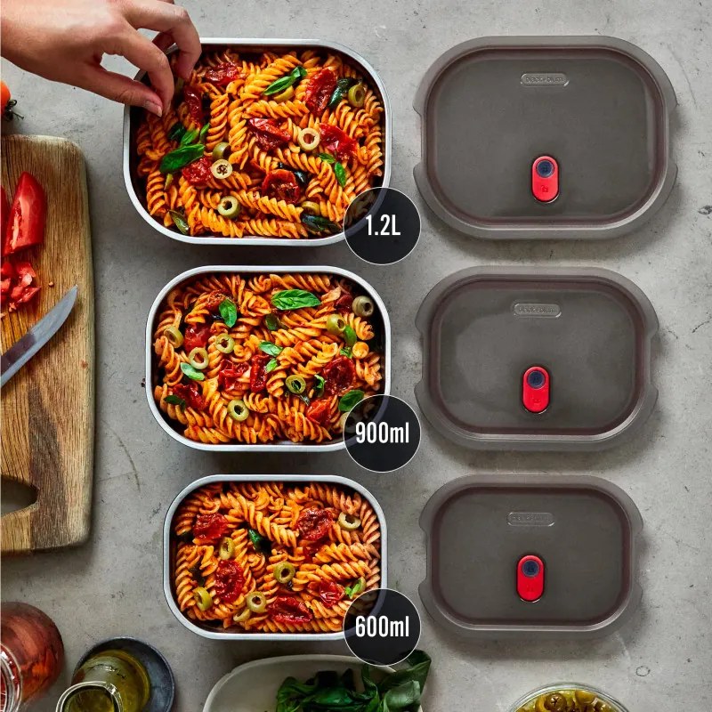 Τάπερ φαγητού Black+Blum Meal Prep FBSS-BX-S017, 600 ml, Ορθογώνιο, Χρηματοκιβώτιο φούρνου, Χωρίς BPA, Ανοξείδωτο ατσάλι, Γκρι/Κόκκινο