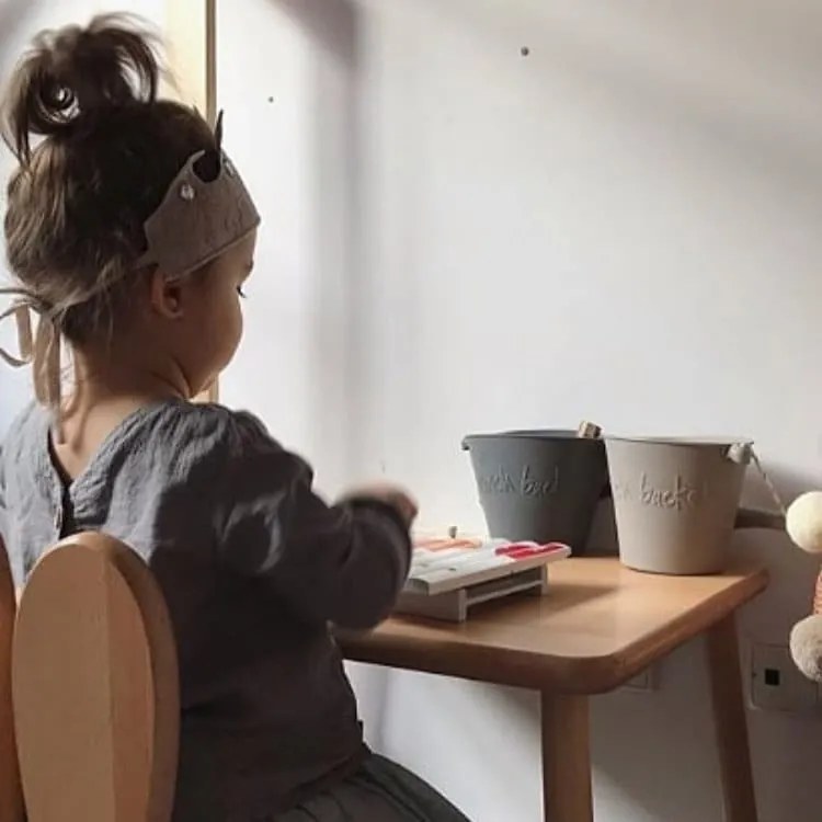 Κουβαδάκι από ανακυκλώσιμη σιλικόνη Warm Grey Scrunch