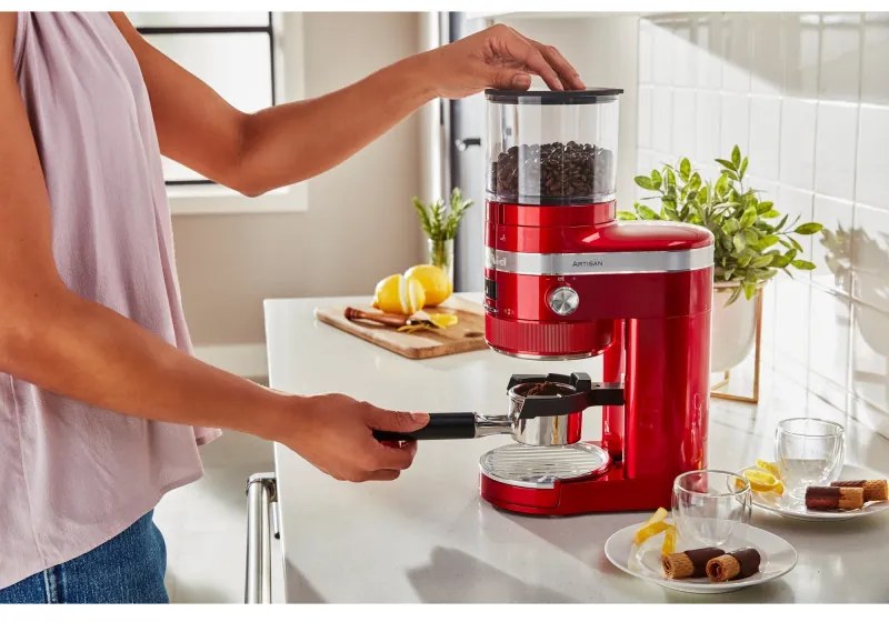 Ηλεκτρικός μύλος καφέ Artisan KitchenAid 5KCG8433ECA, 150W, 340 g, 70 βαθμοί λείανσης, Αυτόματη απενεργοποίηση, Apple Candy Red