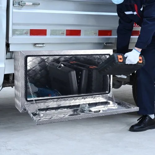VEVOR Underbody Truck Box, 30&quot;×17&quot;×18&quot; Pickup Storage Box, Heavy Duty Aluminum Diamond Plate Tool Box with Lock and Keys, Waterproof Trailer Storage Box with T-Handle Latch for Truck, Van, Trailer