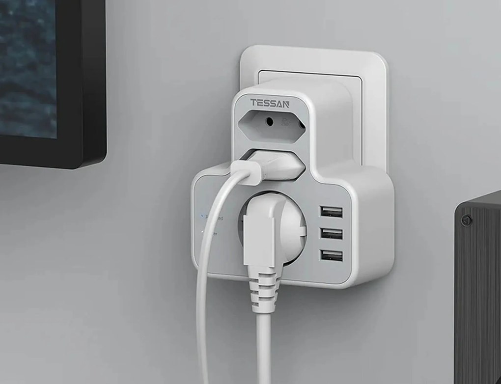 Επιτοίχιο Πολύπριζο Ασφαλείας Tessan TS-327 - 1x Schuko, 3x USB-A, 2x C - Λευκό