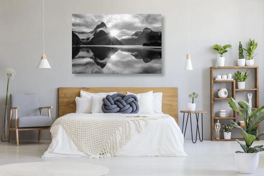 Εικόνα μιας όμορφης ανατολής στη Νέα Ζηλανδία σε ασπρόμαυρο - 60x40
