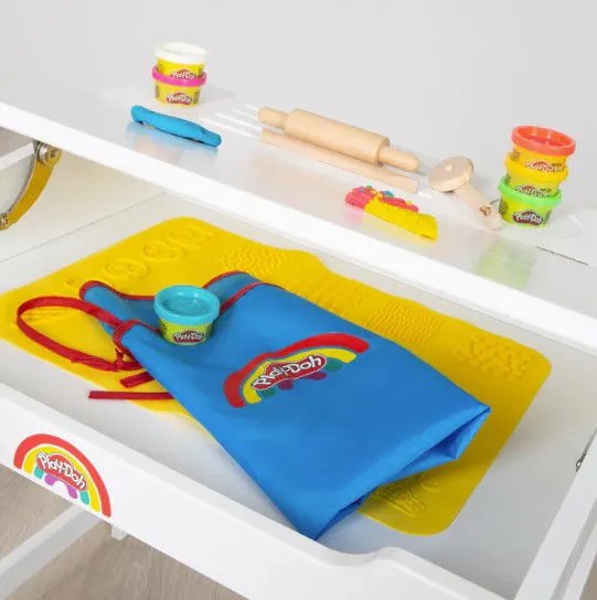 Γραφείο με καρέκλα και αξεσουάρ Play-Doh