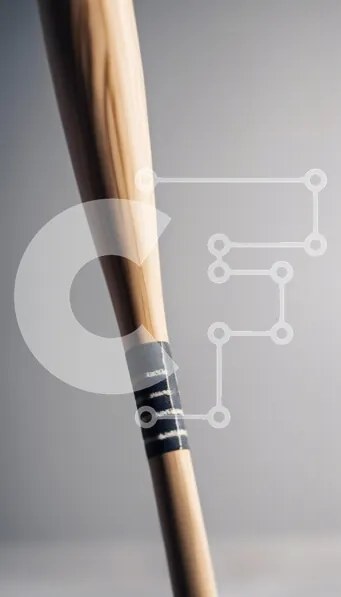 Intra Συλλεκτικό Ξύλινο Παζλ Plywood  4mm - Κοντινό πλάνο μιας ξύλινης νυχτερίδας Σε Ξύλινο Κουτί - Διαστάσεις: 10x10 cm – 25 κομμάτια