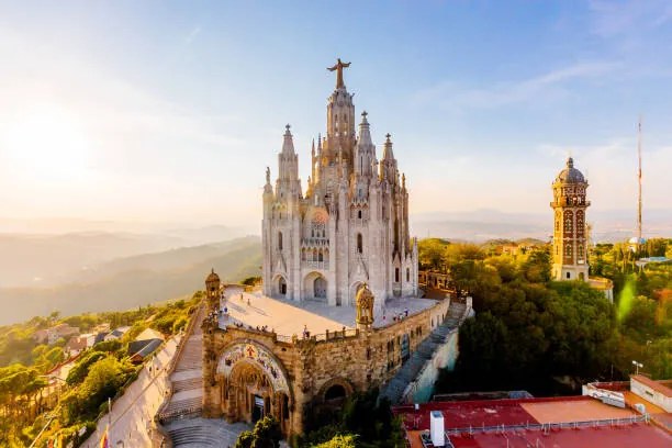 Φωτογραφία Aerial view of Barcelona skyline with, Alexander Spatari