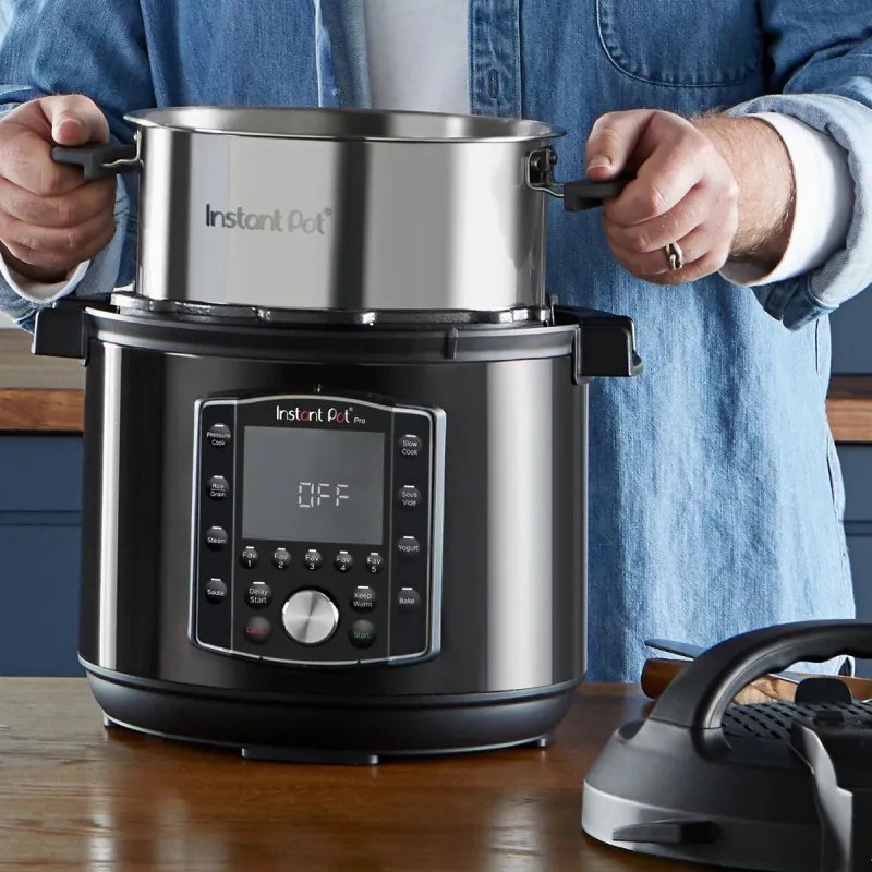 Πολυμάγειρα Instant Pot PRO 8 113005701, 1400W, 7,6 l, 28 προγράμματα, 11 Safety Systems, Μαύρο