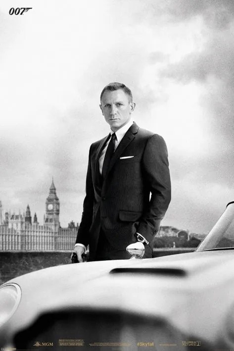 Αφίσα JAMES BOND 007 - skyfall / bond & DB5