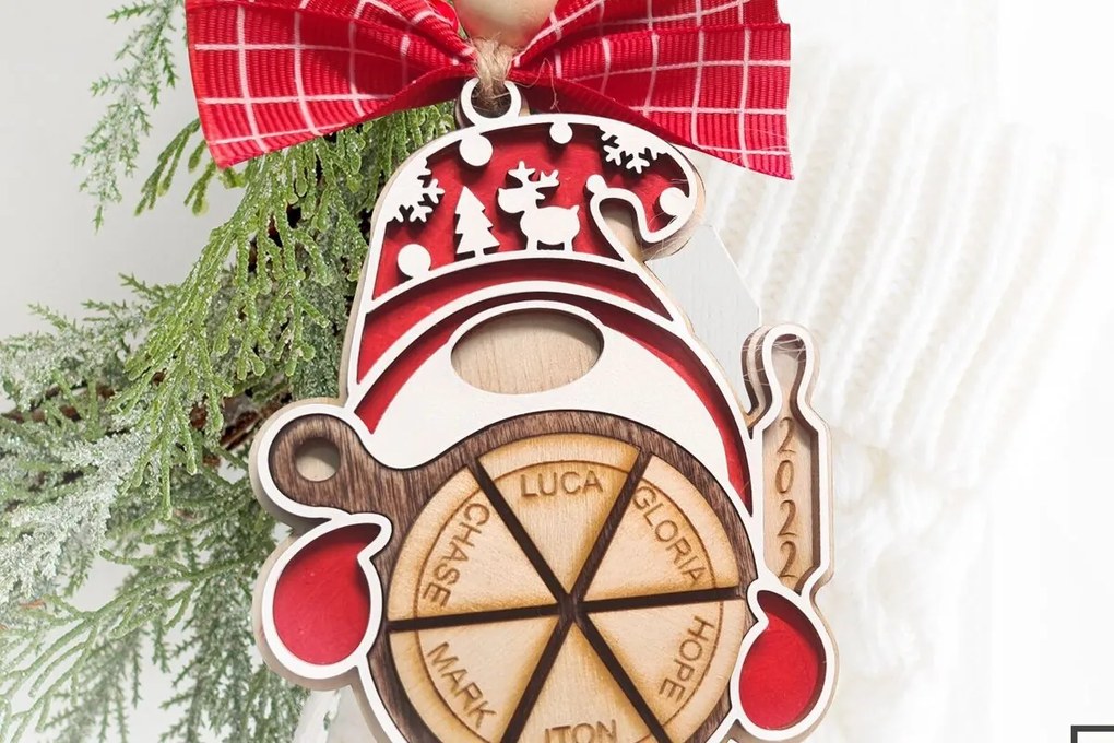 Σετ των 3 Intra απο ξύλο plywood 3mm-4mm πάχος Χριστουγεννιάτικο στολίδι Gnome με πίτσα Δίασταση 8x8 cm INTRAFABR-80603862