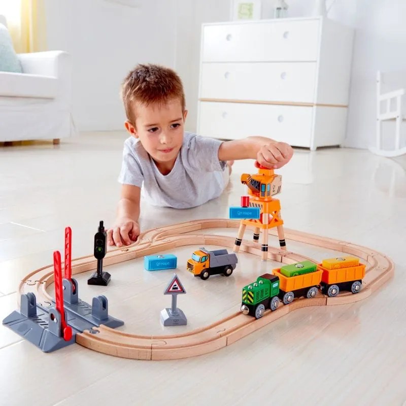 Ξύλινο Τρένο Σετ "Crossing & Crane Railway" Hape