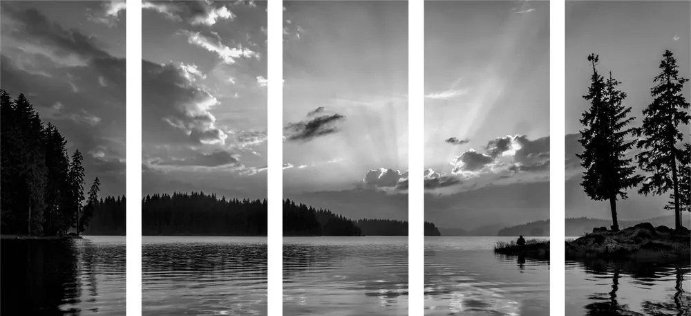 Αντανάκλαση εικόνας 5 μερών μιας λίμνης βουνού σε ασπρόμαυρο - 100x50