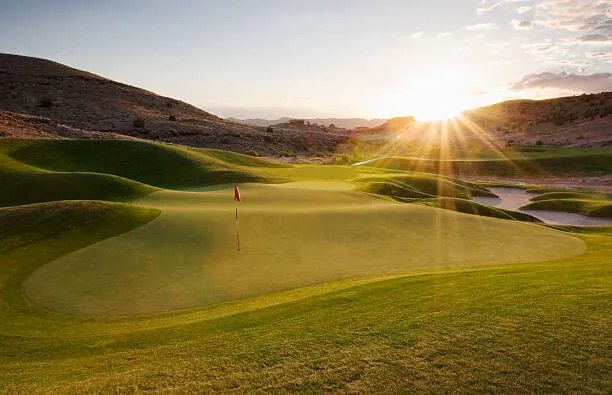 Φωτογραφία Putting Green at Sunset, Ken Redding