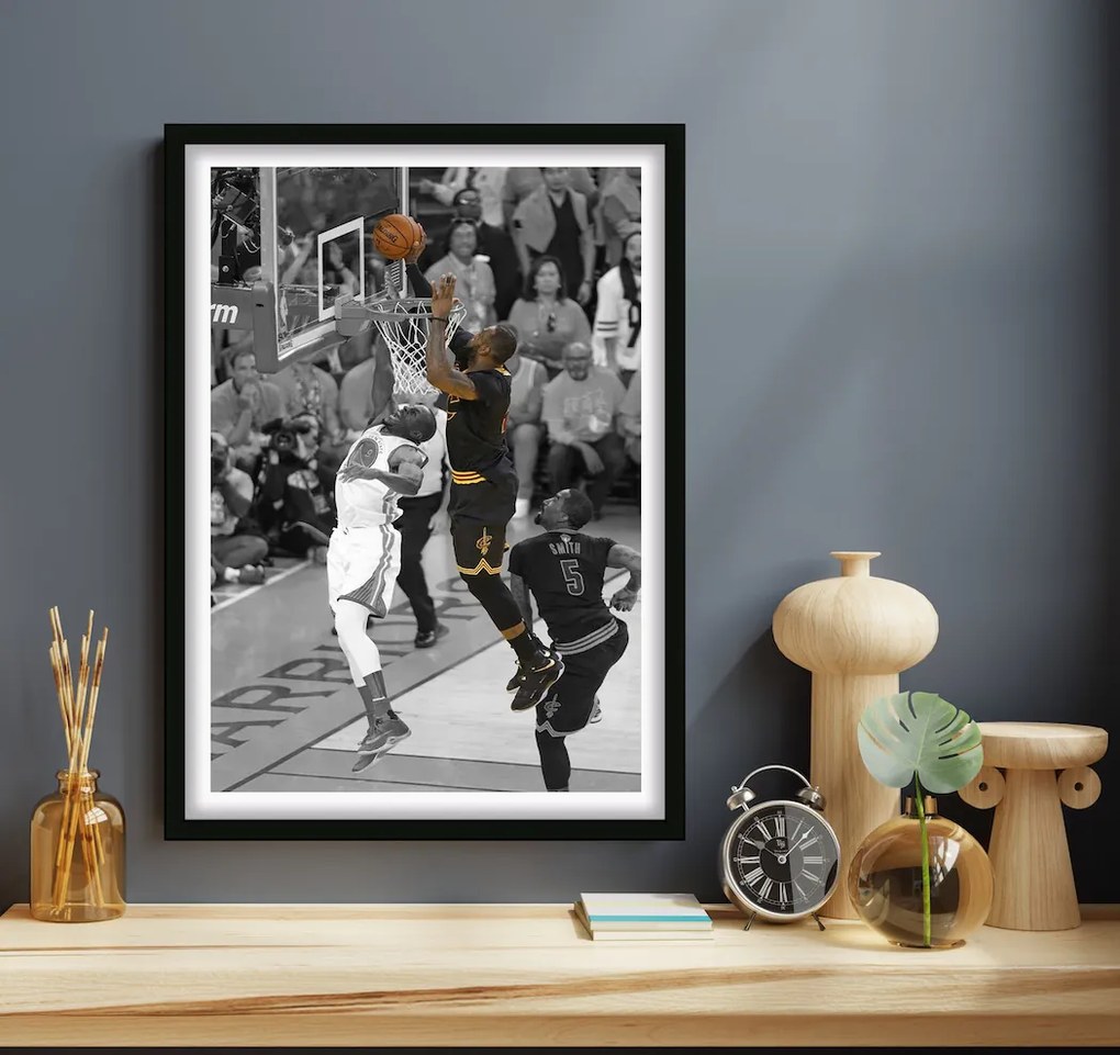 Πόστερ &amp; Κάδρο LeBron James SNK210 30x40cm Μαύρο Ξύλινο Κάδρο (με πόστερ)