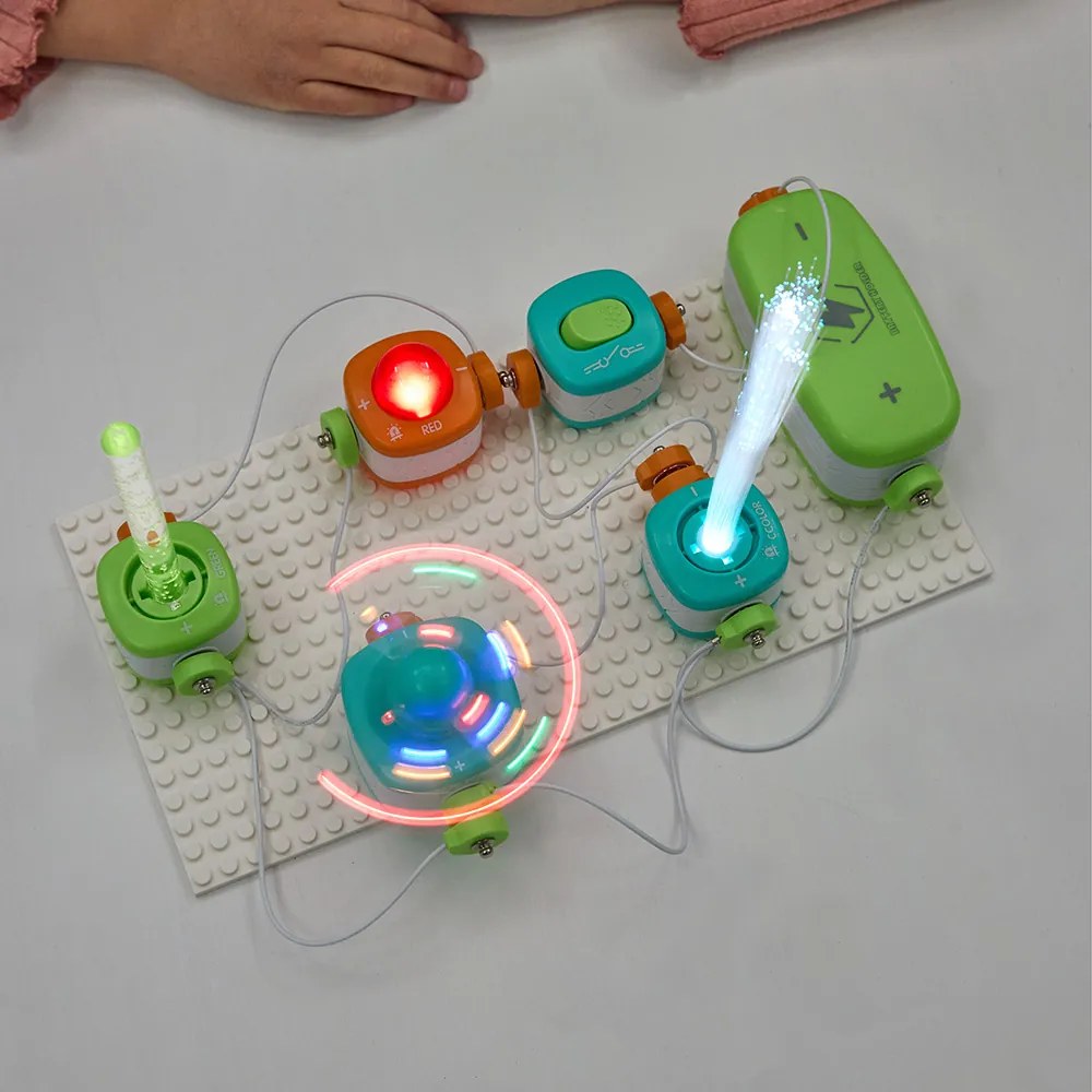 Miniland Σετ Πειραμάτων Κυκλωμάτων Circuit Genius