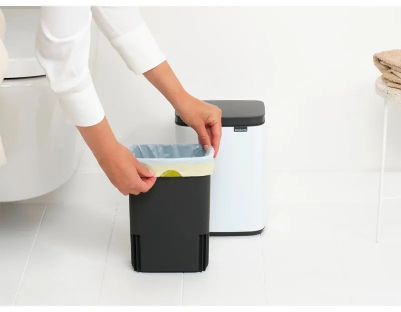 Κάδος Brabantia Bo Small 1006621, 4 L, Ομαλό και αθόρυβο άνοιγμα, Αντιολισθητική βάση, Λευκό