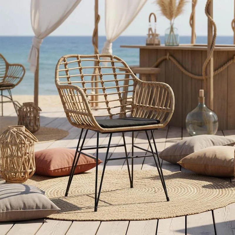 Καρέκλα - Πολυθρόνα Naoki rattan σε Φυσικό με μαύρο μαξιλάρι και μεταλλικό μαύρο πόδι 58x64x81 εκ. 58x81x64 εκ.