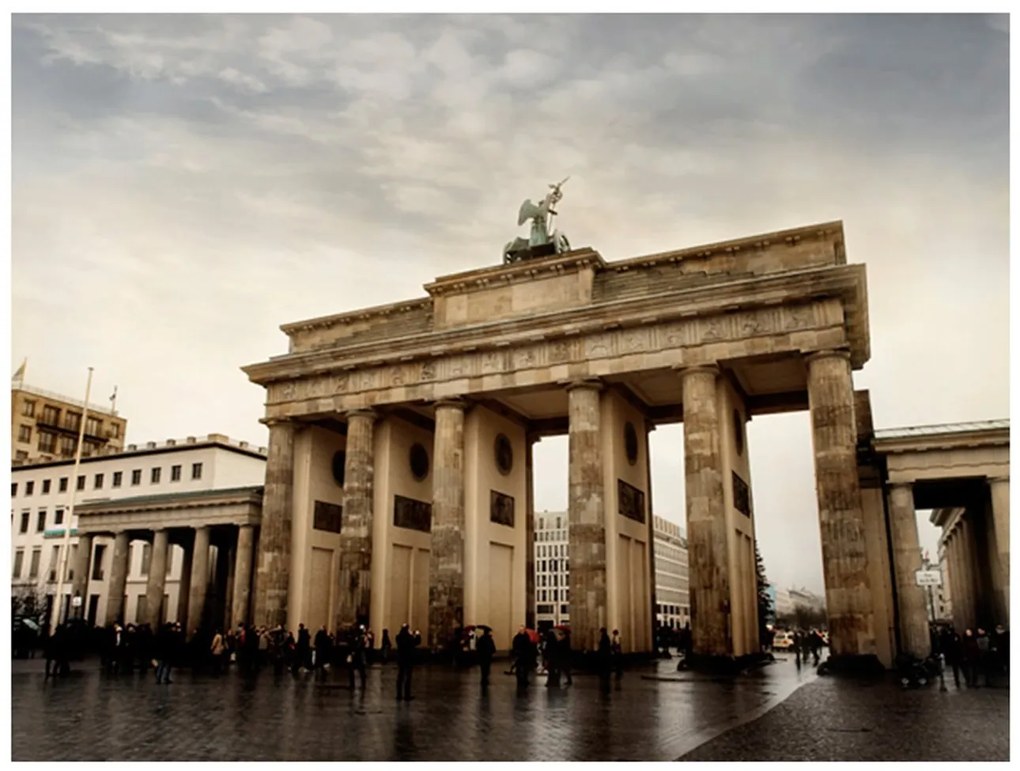 Φωτοταπετσαρία - Tourists near to the Brandenburg Gate 200x154