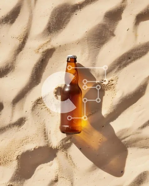 Intra Συλλεκτικό Ξύλινο Παζλ Plywood  4mm - Άδειο μπουκάλι μπύρας στην παραλία Σε Ξύλινο Κουτί - Διαστάσεις: 10x10 cm – 25 κομμάτια