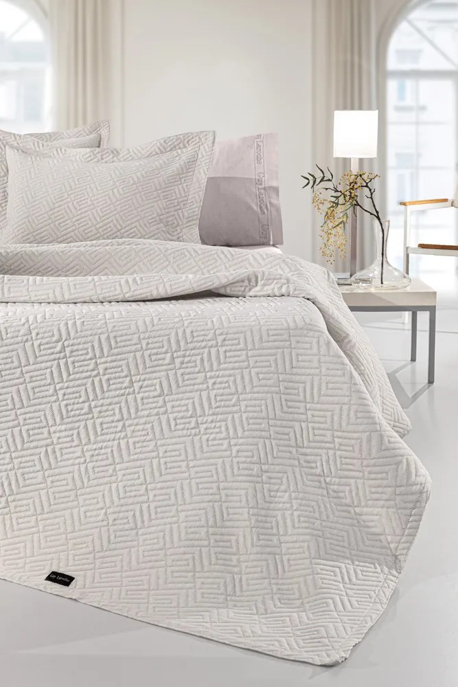 Κουβέρτα Pattern Natural 245x260 - Guy Laroche
