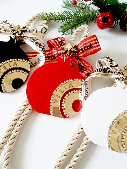 Γούρι Κρεμαστό Ρόδι με χάραξη Υγεία - Λευκό