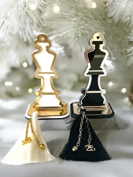 Επιτραπέζιο γούρι βασιλιάς σκακιού χρυσό