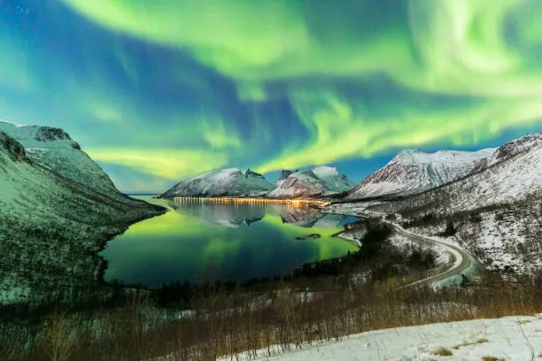 Φωτογραφία The aurora borealis lights up in, Francesco Bergamaschi