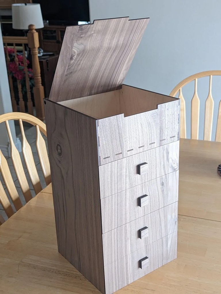 Intra απο ξύλο plywood 3mm-4mm πάχος - Συρταριέρα κοσμηματοπωλείο Δίασταση 30x30 cm Intraeaxys-zo9yg8e7