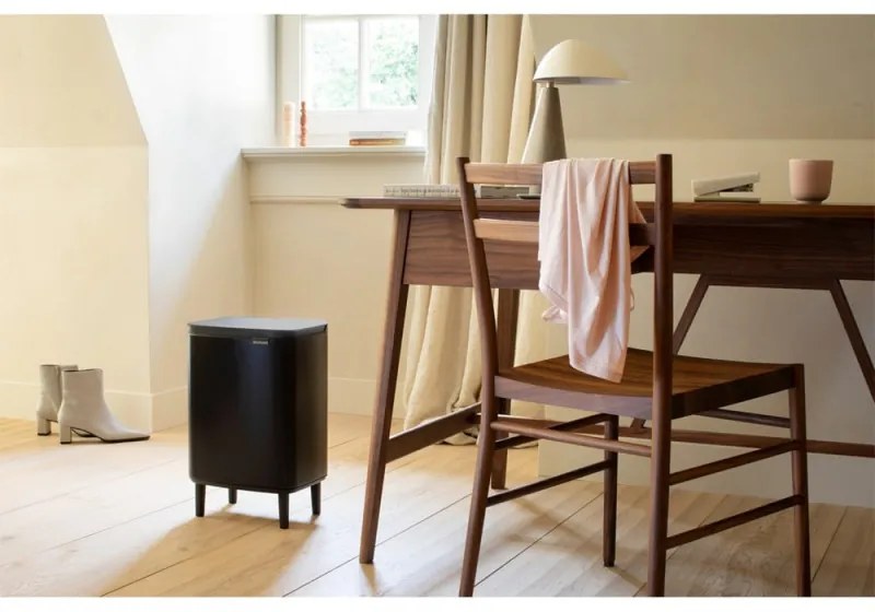 Κάδος απορριμμάτων Brabantia Bo Small Hi 12L, Ομαλό και αθόρυβο άνοιγμα, Csúszásgátló talp, Μαύρο