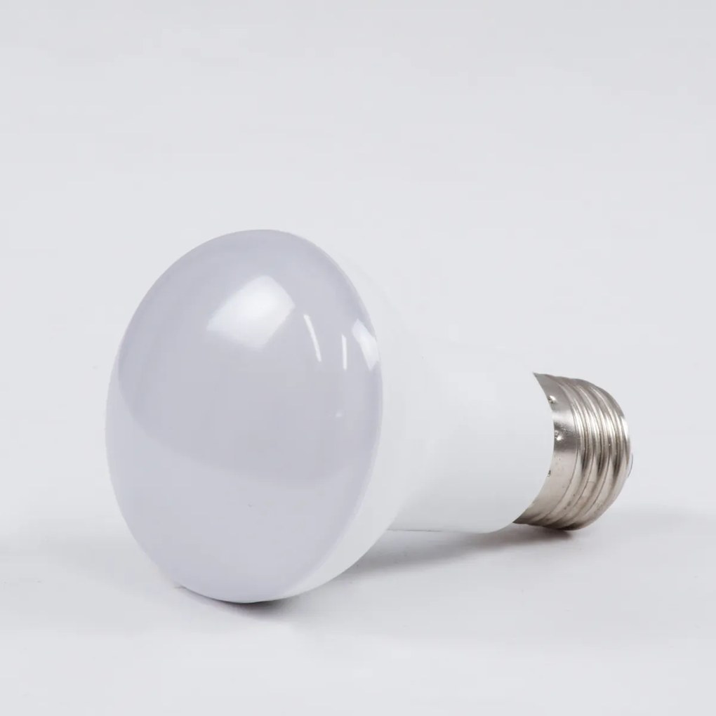 GloboStar® 60080 Λάμπα LED E27 R63 Σποτ 10W 940lm 120° AC 220-240V IP20 Φ6.3 x Υ10.4cm Θερμό Λευκό 2700K - 3 Years Warranty