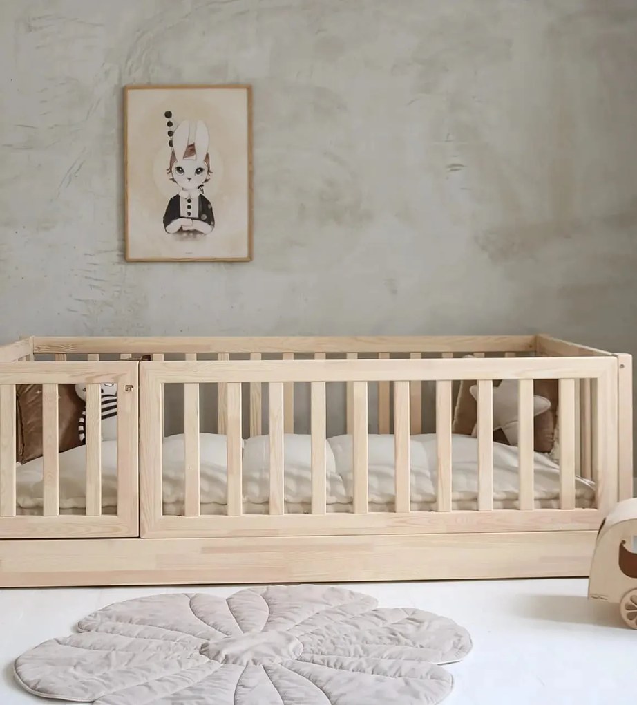 Κρεβάτι Montessori Bambi με Πορτούλα + Κάγκελα  53,5cm σε Φυσικό  Ξύλο  120×200cm  Luletto (Δώρο 10% έκπτωση στο Στρώμα)