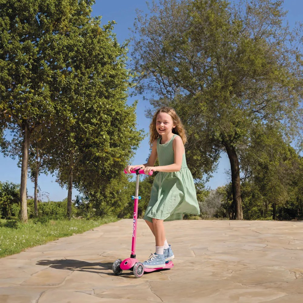 Globber Scooter Primo Plus Lights Fuchsia