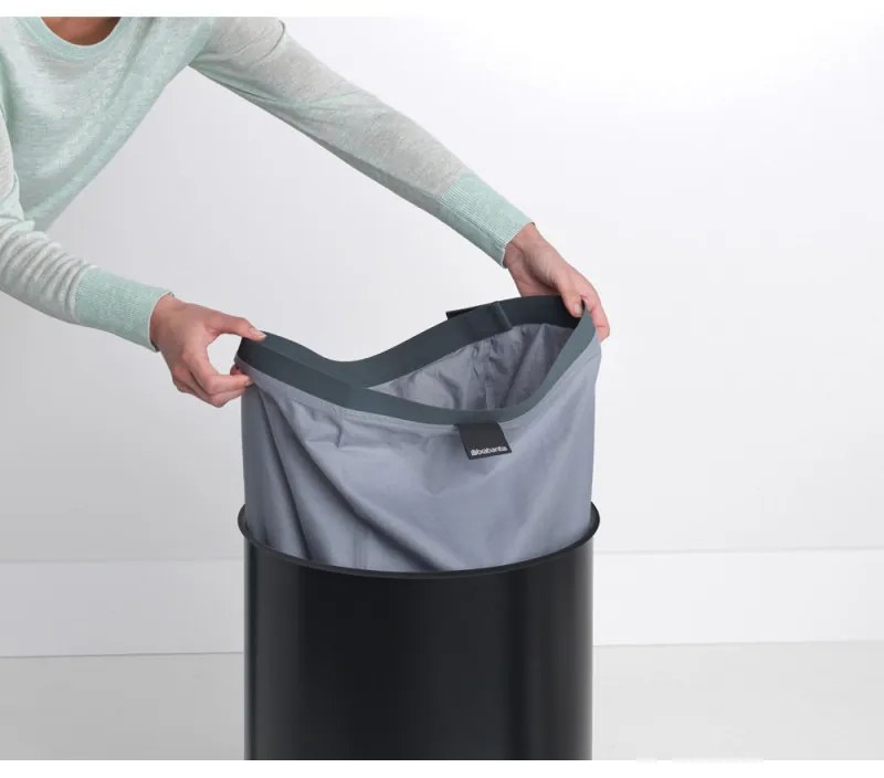 Καλάθι πλυντηρίου Brabantia 1000826, 60 l, Καπάκι από φελλό, Πλήρωση χωρίς άνοιγμα, οπές εξαερισμού, Μαύρο