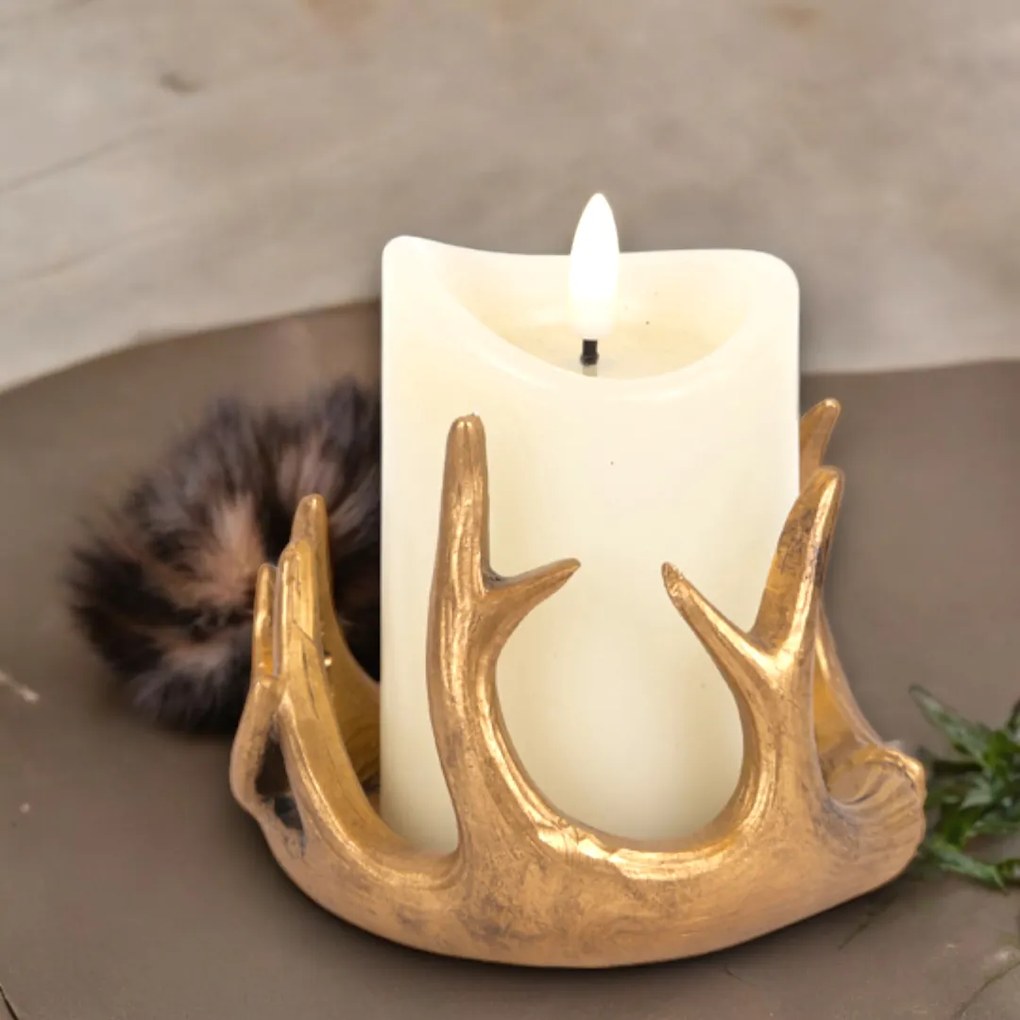 Διακοσμητικά κηροπήγια με χρυσά κέρατα!