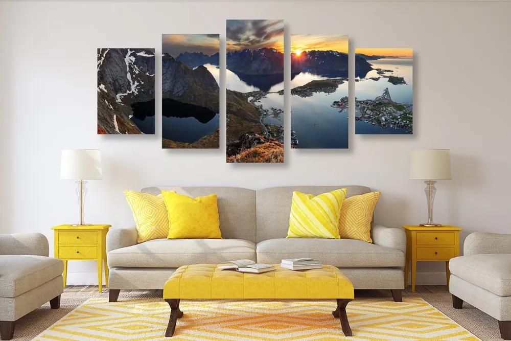 Εικόνα 5 τμημάτων μαγευτικό πανόραμα βουνού με ηλιοβασίλεμα - 200x100