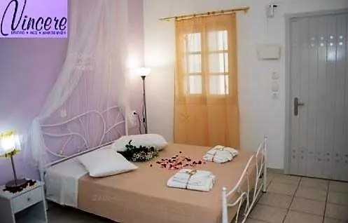 Κρεβάτι Ν38 για στρώμα 160χ200 υπέρδιπλο με επιλογές χρωμάτων